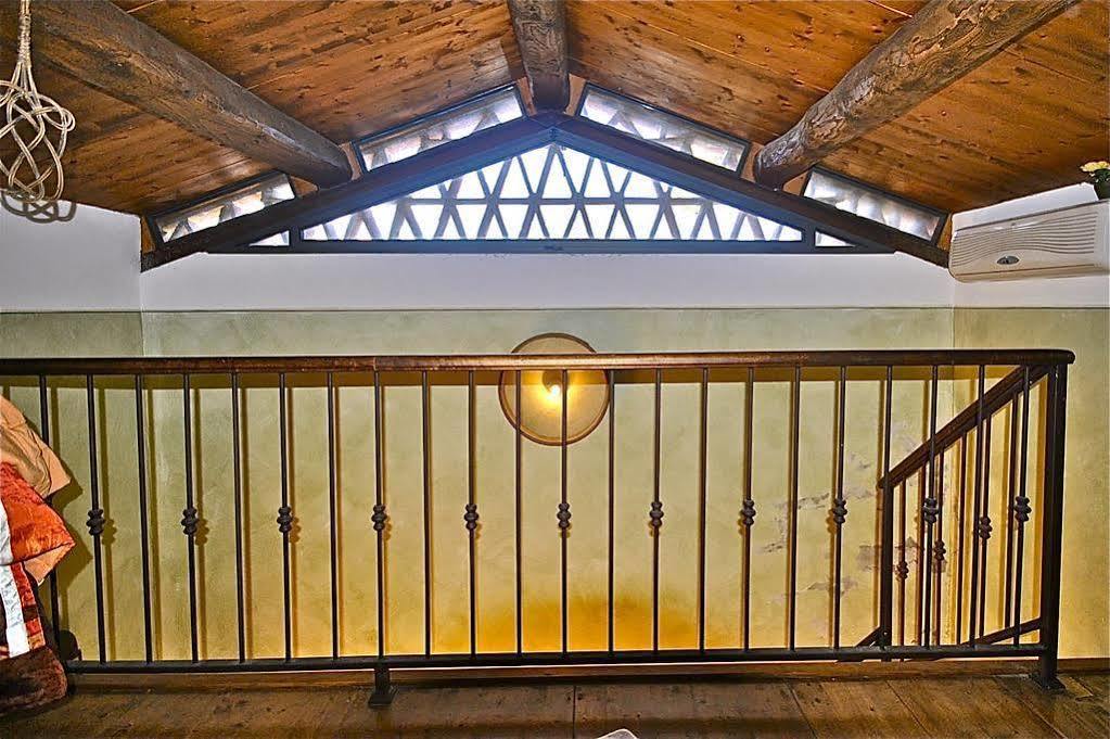 Casa Vacanze La Porta Vinci Zewnętrze zdjęcie