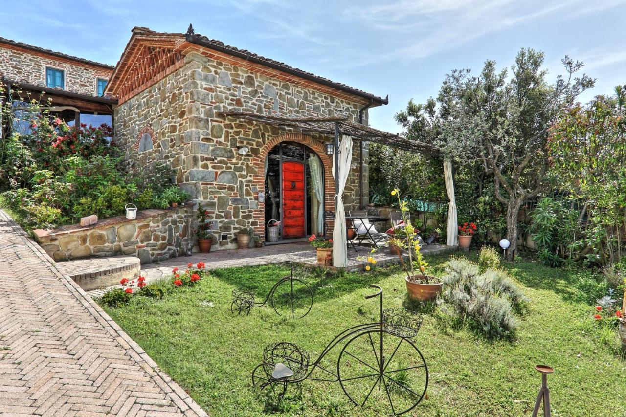 Casa Vacanze La Porta Vinci Zewnętrze zdjęcie